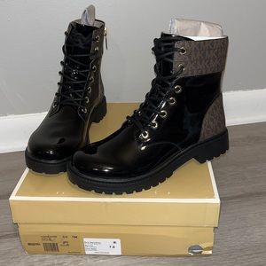 MICHAEL MICHAEL KORS Alistair Lace-Up Lug Sole Combat Booties